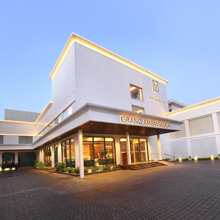 The Grand Ambassador Hotel Коттаям Екстер'єр фото